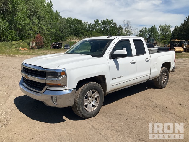 2017 Chevrolet Silverado 1500 2017 Chevrolet Silverado 1500 Lt 4X2 Crew Cab Pickup
