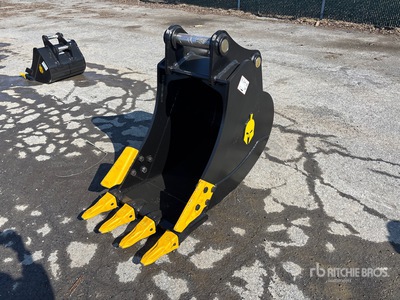 2025 Dynamic 24 in Q/C Digging Excavator Bucket (Unused)