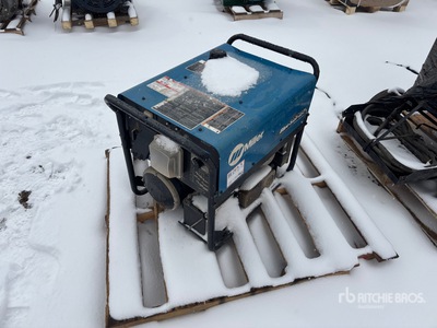 Miller Blue Star 185DX 140 A Stick Motor aangedreven lasser