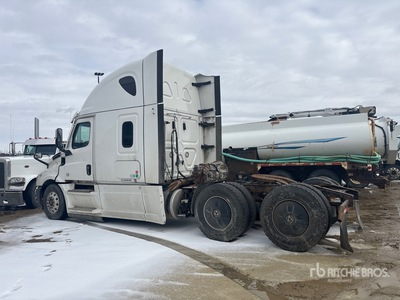 2022 Freightliner Cascadia 126 6x4 T/A Sleeper Truck Tractor (Inoperable)