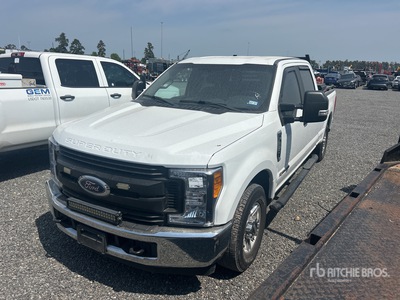 2017 Ford F-250 XL 4x2 Crew Cab Pickup