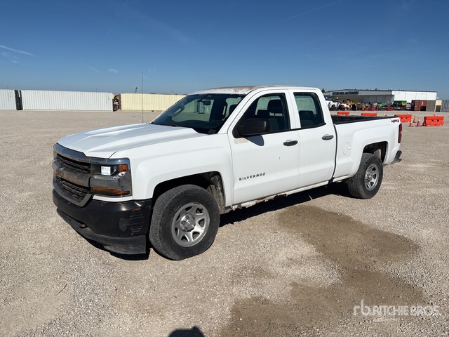 2018 Chevrolet Silverado 1500 4x4 Extended Cab Pickup