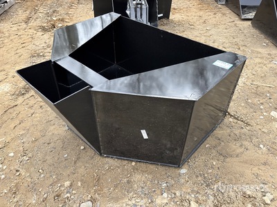 2025 Kit Containers QT-CB-075 0.75 cyd Concrete Placement Skid Steer Bucket (Unused)