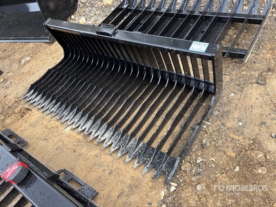 2025 Kit Containers QT-SB-L72 72 in Skeleton Skid Steer Bucket (Unused)