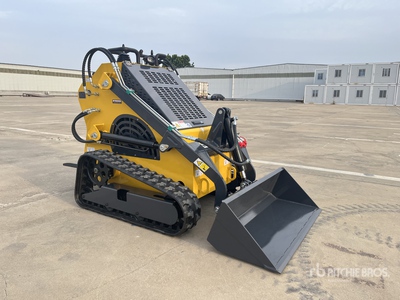 2026 STARVOX SV-480 Mini Compact Track Loader (Unused)