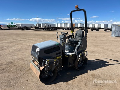 2023 Third Coast RA12V Dubbele trommelwals