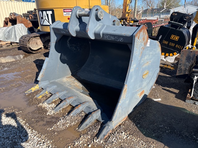 Strickland 84 in Q/C Digging Excavator Bucket - Fits Komatsu PC450