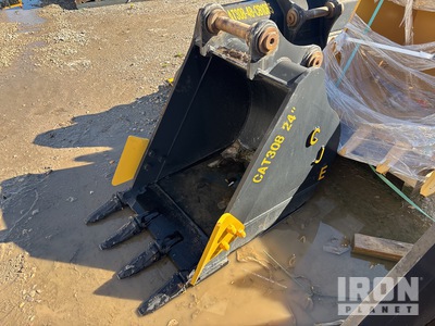 CJE 24 in Q/C Digging Excavator Bucket - Fits CAT 308 (Unused)