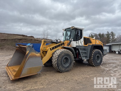 2015 Liebherr L580 Wheel Loader
