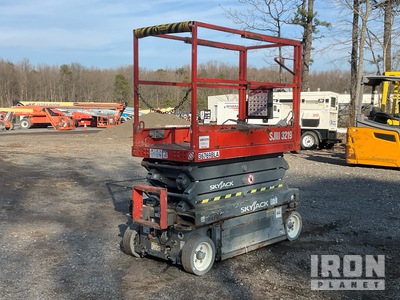 2016 Skyjack SJIII 3219 Electric Scissor Lift