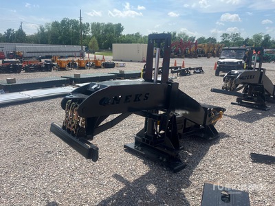 2026 Neks Hydraulic Fifth Wheel Wrecker Attachment (Unused)