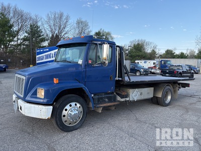 2001 Freightliner M2 106 4x2 Afrij-vrachtwagen