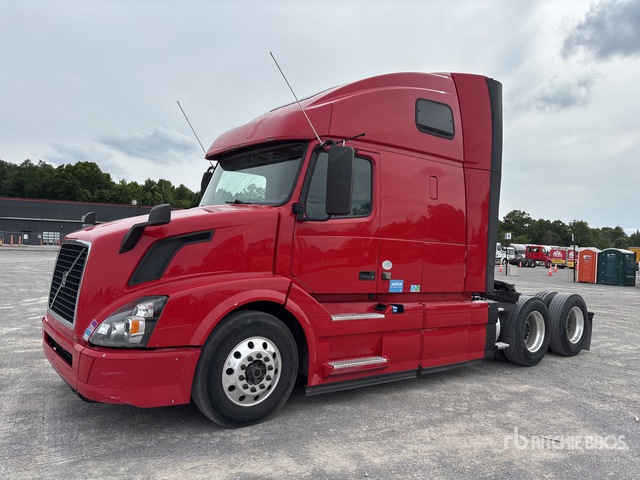 2018 Volvo VNL 6x4 T/A Sleeper Truck Tractor