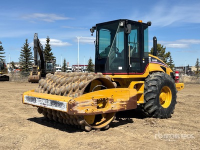 2004 Cat CS563E Padfoot-trommelverdichter