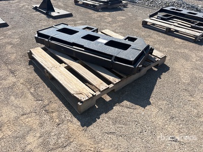 2025 Kit Containers QT-45-FF-42 42 in Skid Steer Forks - Fits Various (Unused)