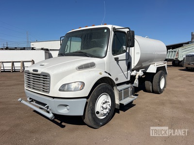 2017 Freightliner M2 106 2000 gal 4x2 Water Truck