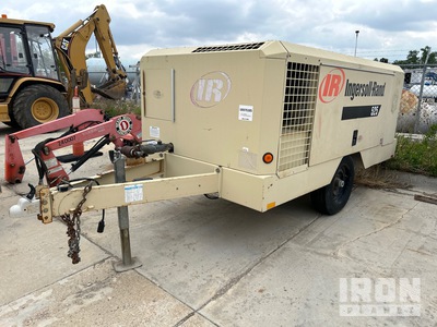 2015 Ingersoll Rand 425 525 cfm Mobile Compresor de aire