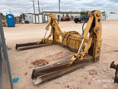 Wicker WPIF744K 82 in Widły do ładowarek kołowych
