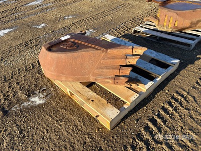 Hensley 16 in Digging Excavator Bucket