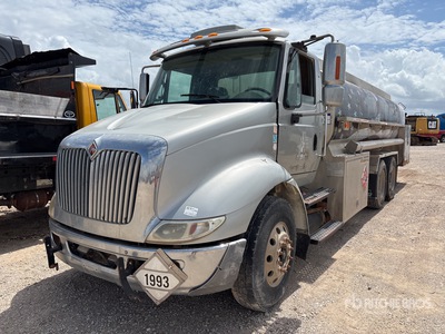 2011 International 8600 6x4 Fuel Truck (Inoperable)