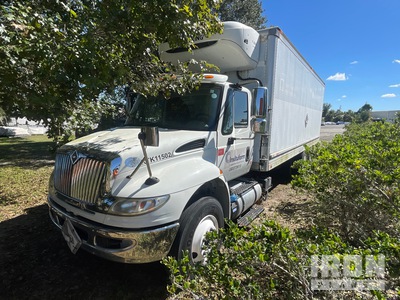 2017 International 4400 6x4 Ciężarówka chłodnia