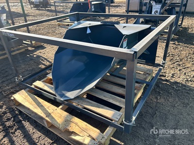 StanForge SF-TS42 42 in Spade スキッドステア用バケット (Unused)