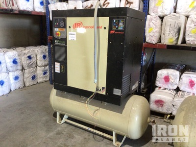 Ingersoll Rand 135 cfm Skid-Mounted Electric 50 gal Sprężarka powietrza