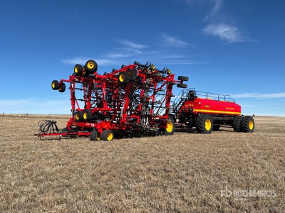 2022 Vaderstad 8412 84 ft Air Drill