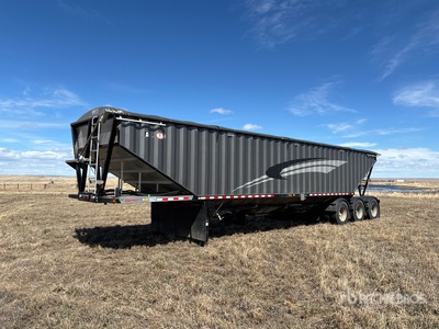 2016 Doepker 45 ft Tri/A 穀物用トレーラー