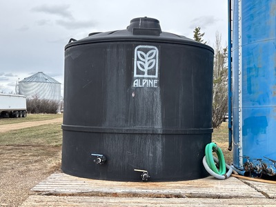 Alpine 8800 gal Poly Water Tank