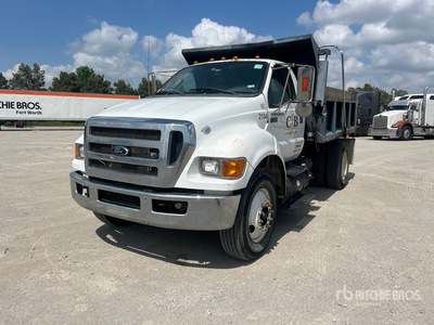 2013 Ford F-750 4x2 Tipper Truck