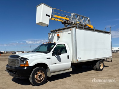 2001 Ford F-450 16 ft Cube ブームトレーラー