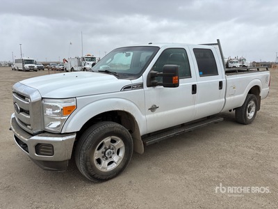2015 Ford F-350 XLT 4x4 Crew Cab Pickup