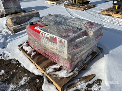 Quantity of (8) Marine Fuel Tanks タンク (Unused)