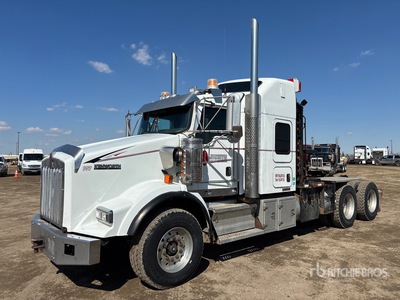 2015 Kenworth T800 6x4 Sleeper Winch Truck