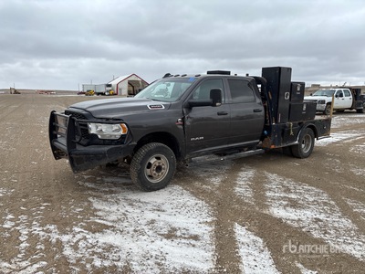 2021 Ram 3500 4x4 Crew Cab Flatbed Truck
