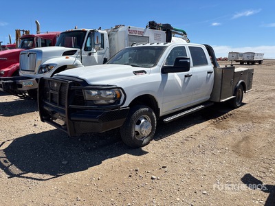 2023 Ram 3500 4x4 Crew Cab Platte vrachtwagen (Inoperable)