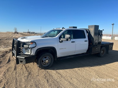 2023 Chevrolet Silverado 3500HD 4x4 Crew Cab Service Truck