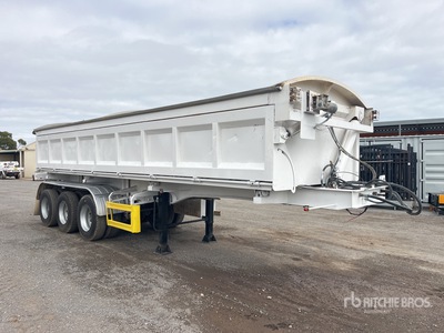 2021 Darren Oliver 8.1 m Tri/A Side Dump Trailer