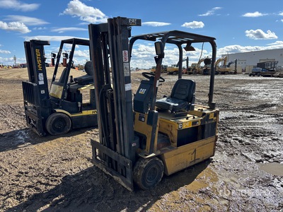 1996 Cat EP18T 3000 lb Montacargas Eléctrico