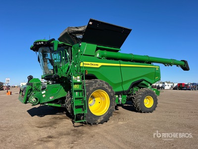 2023 John Deere X9 1000 4x4 Combine Harvester