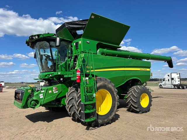 2024 John Deere S790 Combine Harvester