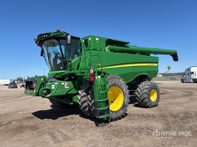 2020 John Deere S780 4x4 Combine Harvester