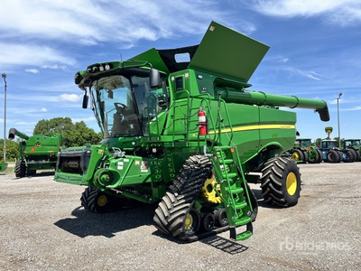2022 John Deere S780 Maaidorser