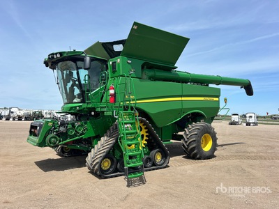2022 John Deere S780 Maaidorser