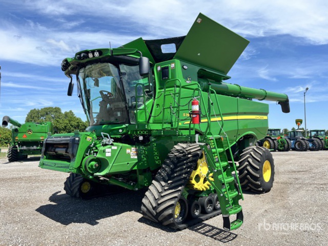 2022 John Deere S780 Combine Harvester