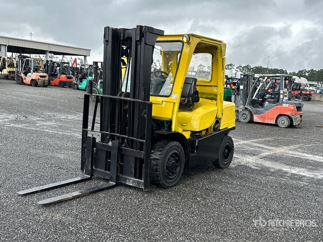 2012 Yale GDP080 6900 lb Pneumatic Tire Forklift