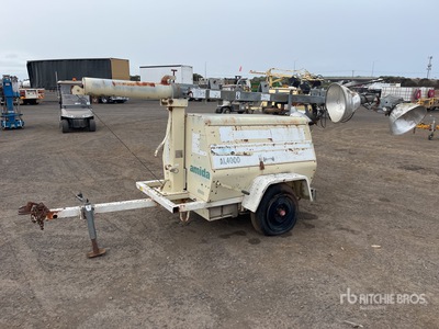 2000 Amida S/A Light Tower (Inoperable)