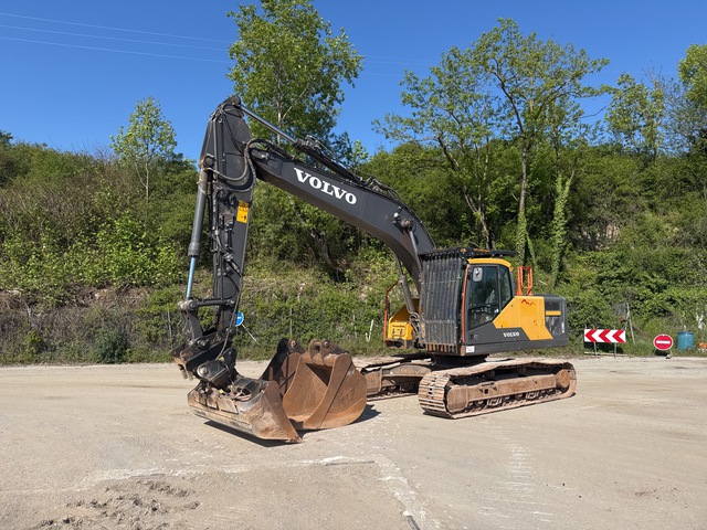 2019 Volvo EC220EL Tracked Excavator
