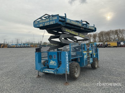 Genie GS3390RT 4x4 Diesel Scissor Lift